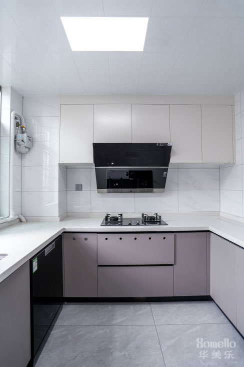 132㎡簡約四居，客餐廳對稱式設計，動線自由寬闊，真的很舒適